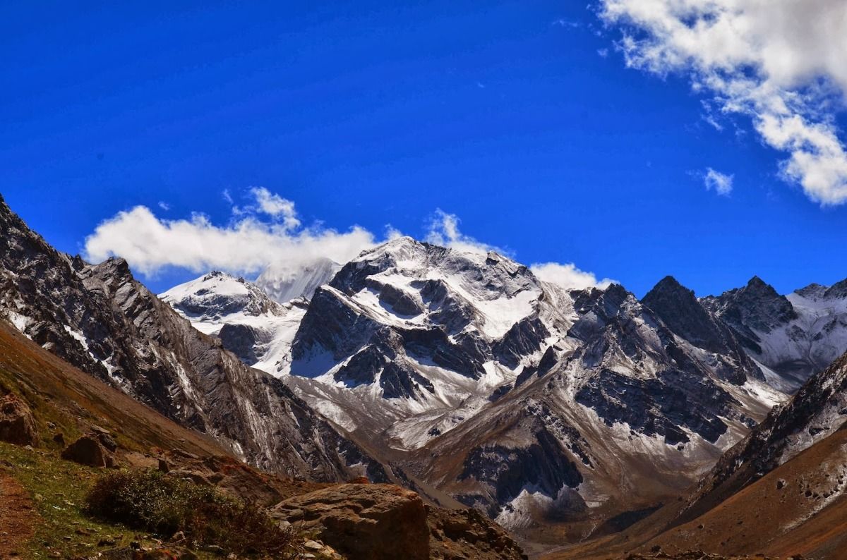 Adi Kailash Tour Package from Kathgodam 2026: Distance, Route, Itinerary, Price & Booking Guide