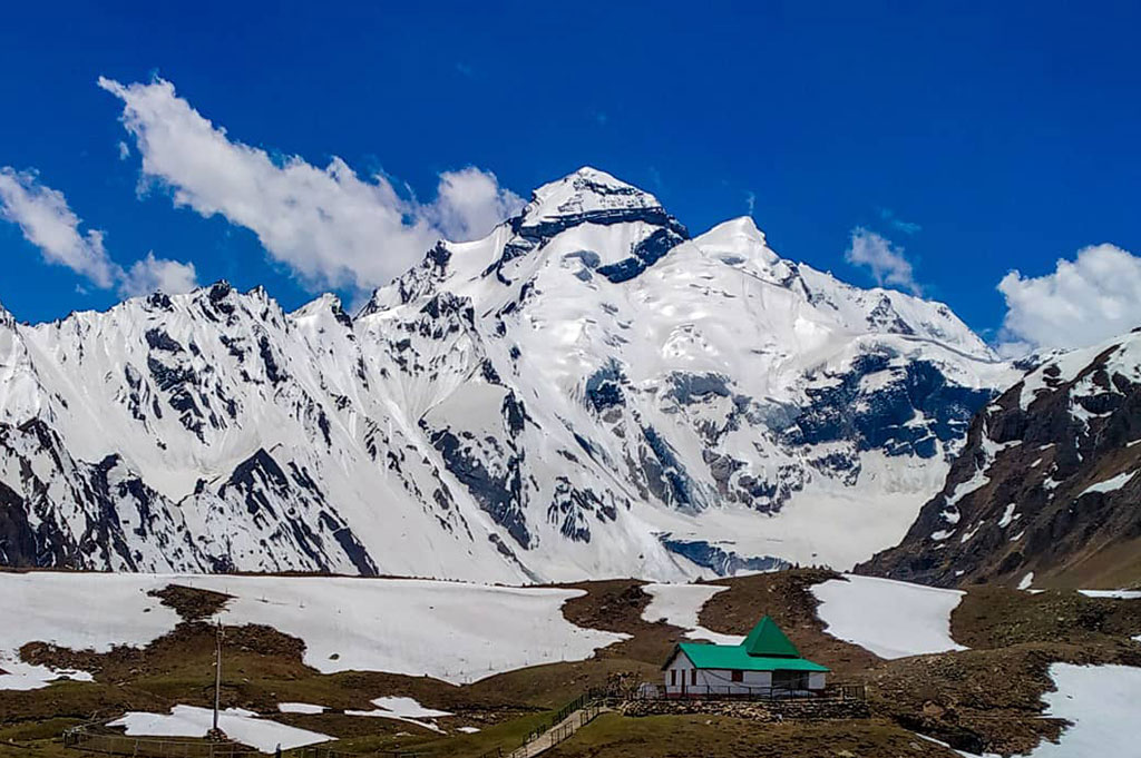 Adi Kailash Tour Package from Kathgodam 2026: Distance, Route, Itinerary, Price & Booking Guide