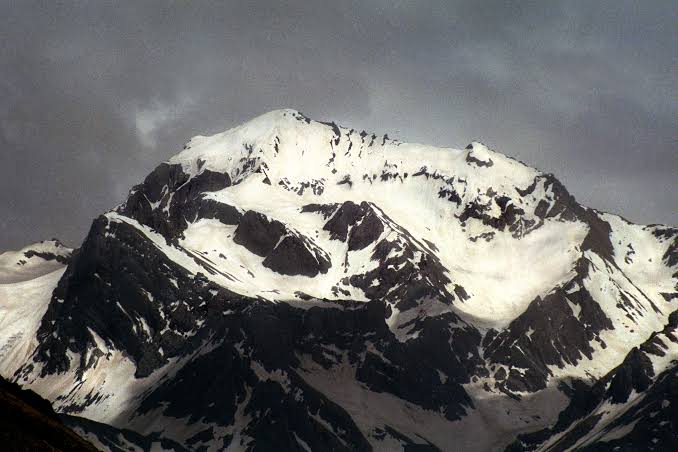 Om Parvat image